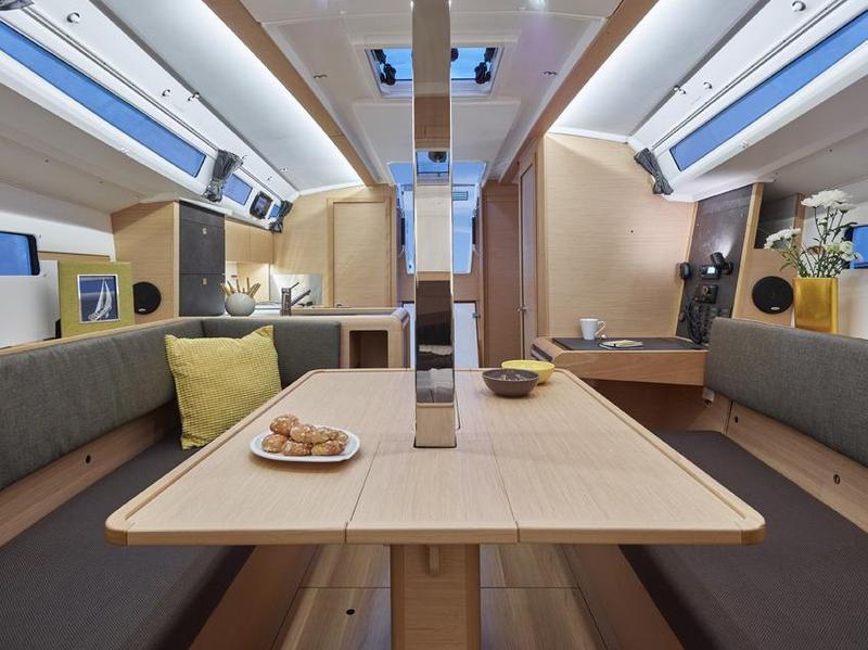 Book yachts online - sailboat - Sun Odyssey 349 - Tortuga Seychelles - rent