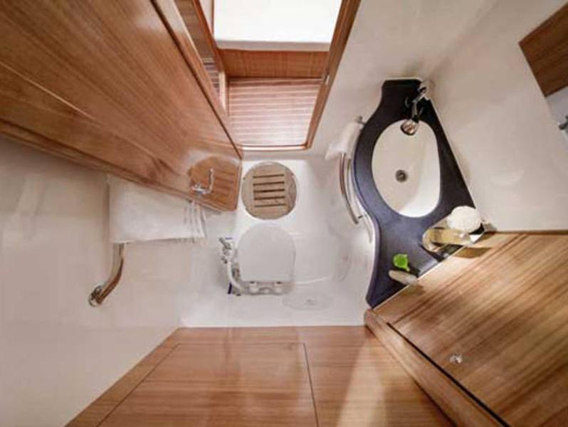 Book yachts online - sailboat - Bavaria Cruiser 40 - Tinkerbell - rent