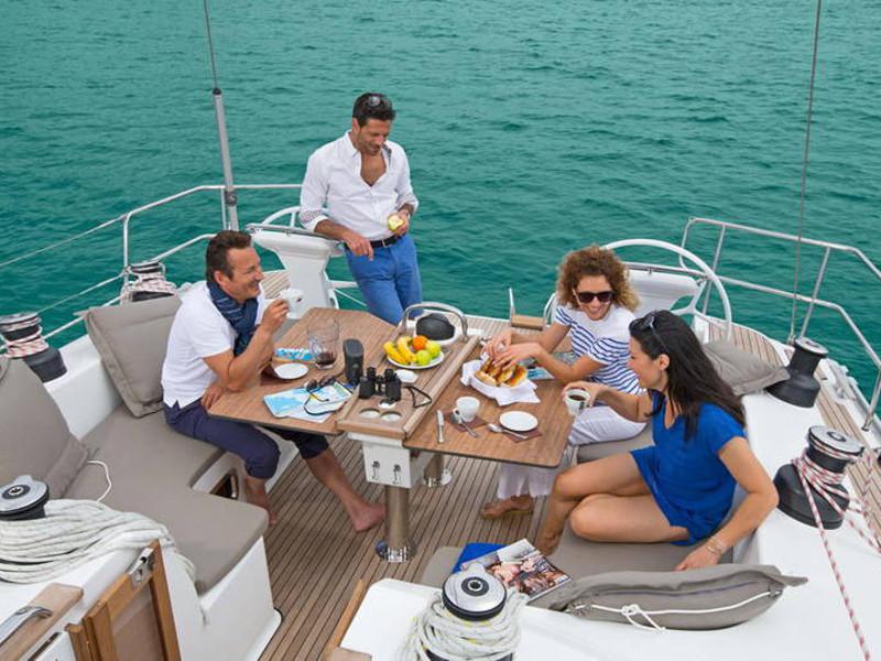 Book yachts online - sailboat - Bavaria Cruiser 51 - Leukothea - rent