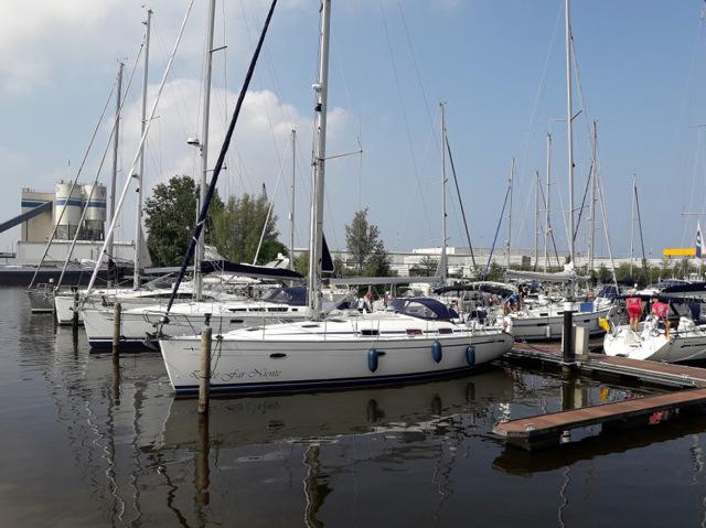Book yachts online - sailboat - Bavaria 42 Cruiser - Dolce far Niente - rent
