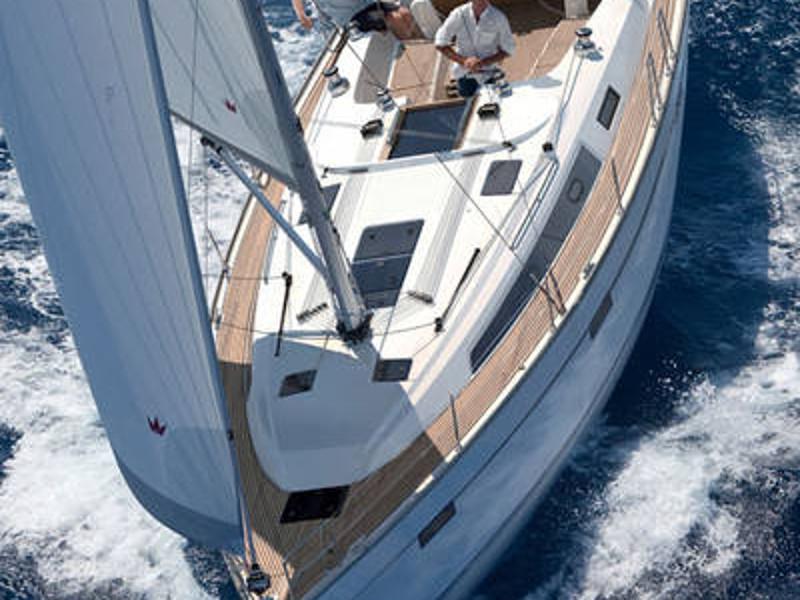Book yachts online - sailboat - Bavaria Cruiser 41 - Amaluna - rent