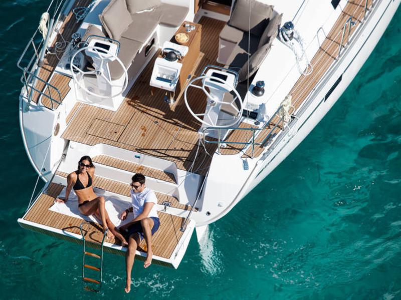 Book yachts online - sailboat - Bavaria Cruiser 46 - Sputnik - rent