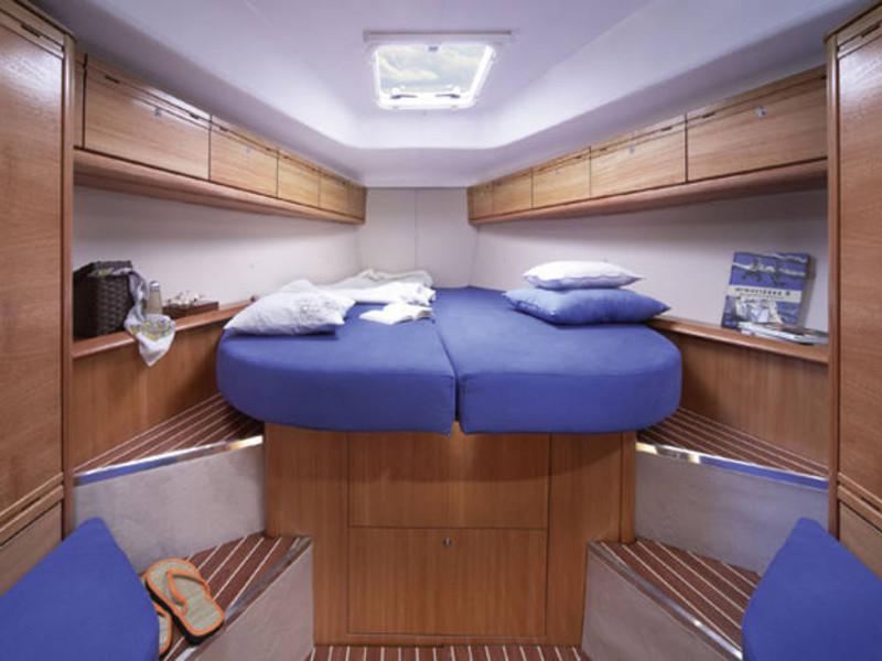 Book yachts online - sailboat - Bavaria 38 Cruiser - Matilde - rent