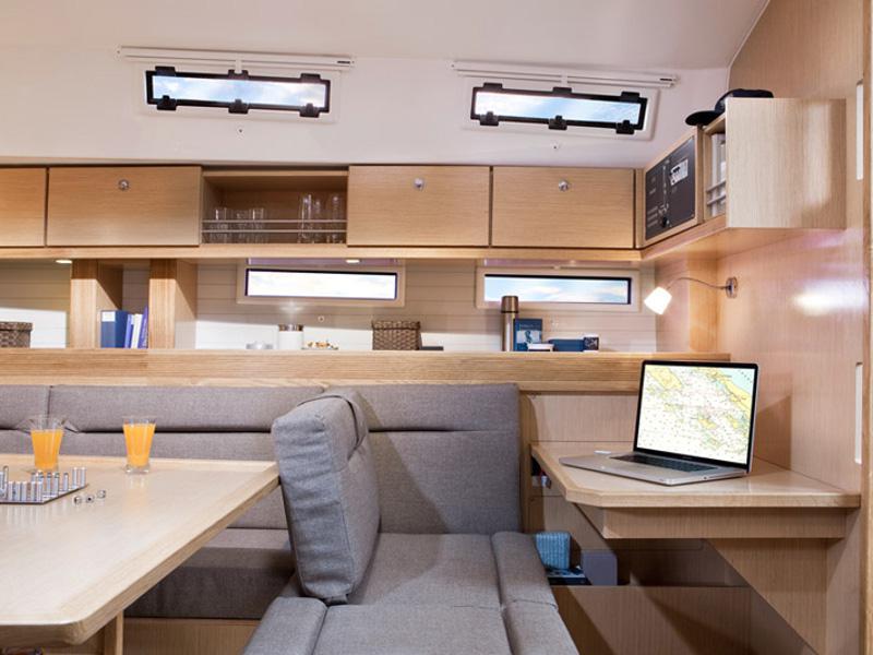 Book yachts online - sailboat - Bavaria Cruiser 45 - Provence - rent