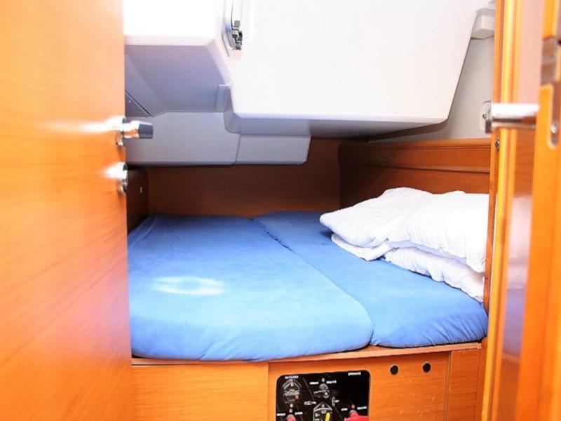 Book yachts online - sailboat - Sun Odyssey 509 - IQ - rent