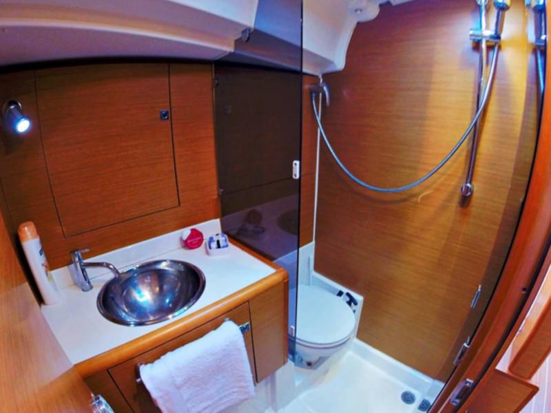 Book yachts online - sailboat - Sun Odyssey 439 - Esquitx - rent