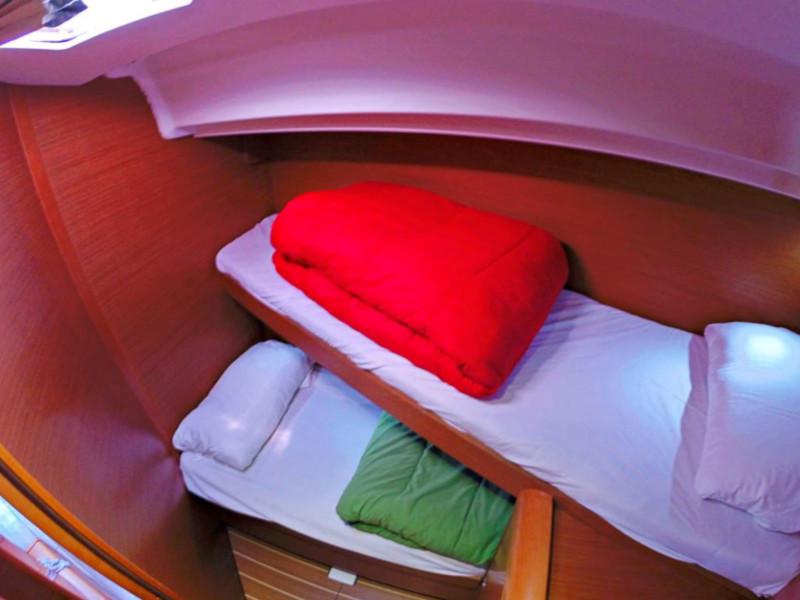 Book yachts online - sailboat - Sun Odyssey 439 - Esquitx - rent