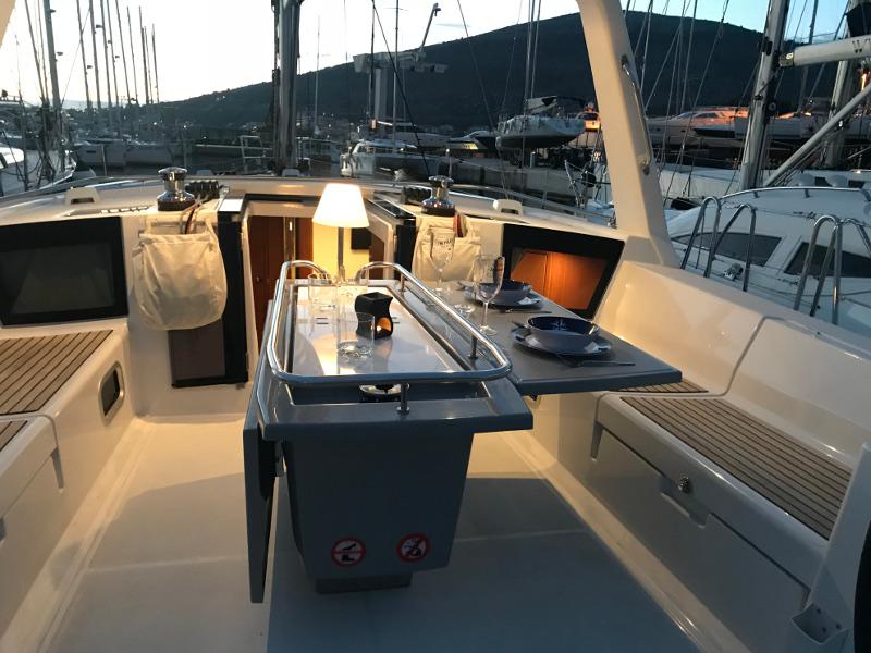Book yachts online - sailboat - Oceanis 45 - Majka AC,generator,underwater light - rent