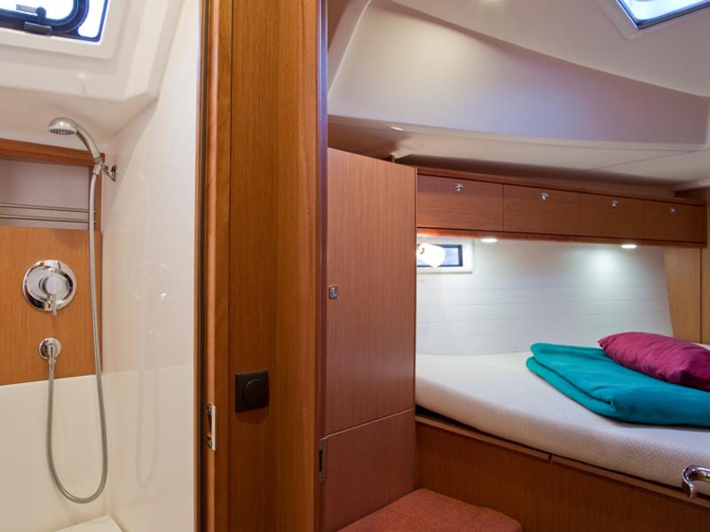 Book yachts online - sailboat - Bavaria 46 Cruiser - DEA - rent