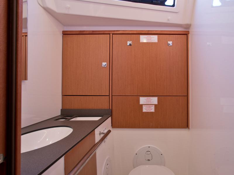 Book yachts online - sailboat - Bavaria 46 Cruiser - DEA - rent