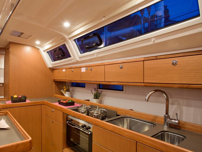 Book yachts online - sailboat - Bavaria 46 Cruiser - DEA - rent