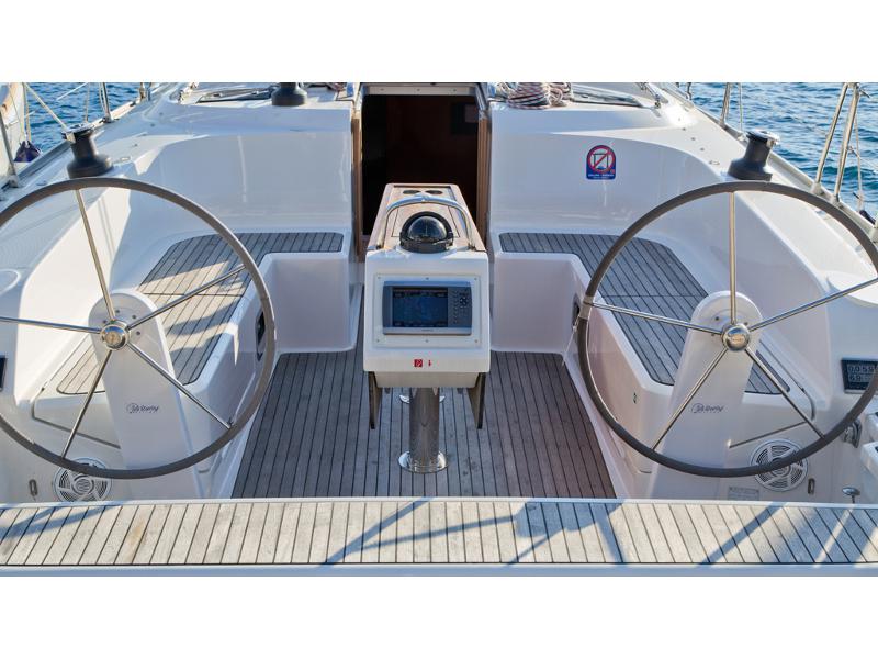 Book yachts online - sailboat - Bavaria 46 Cruiser - DEA - rent