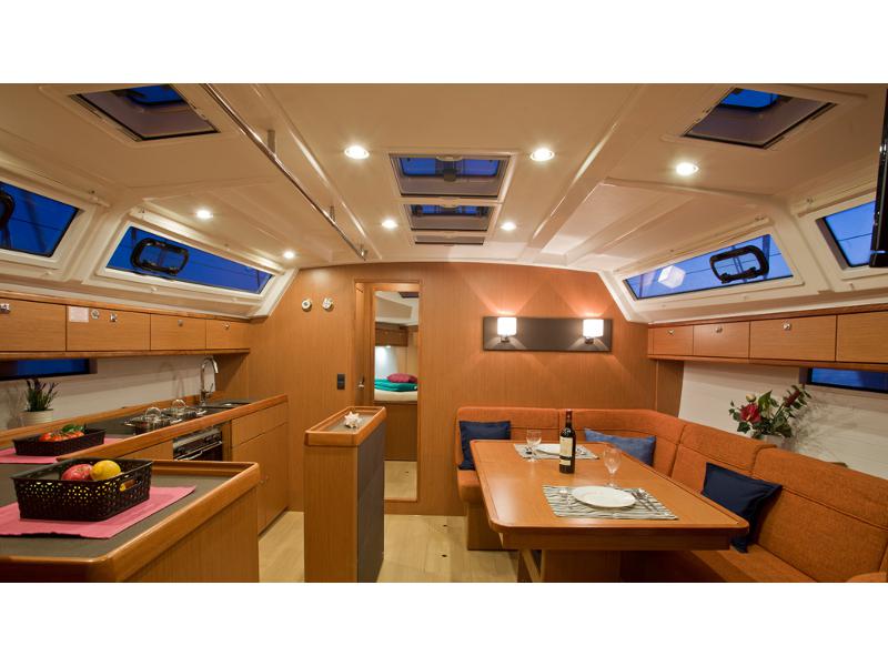 Book yachts online - sailboat - Bavaria 46 Cruiser - DEA - rent