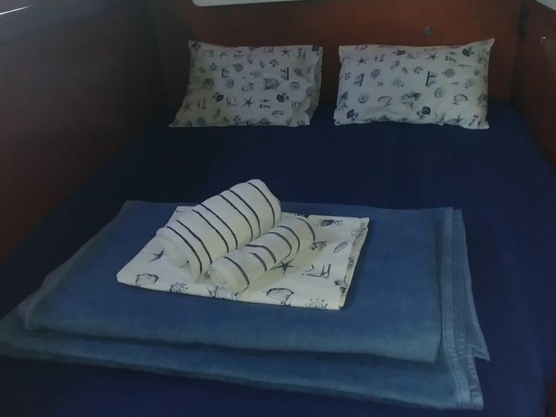 Book yachts online - motorboat - Antares 36 - Joia - rent