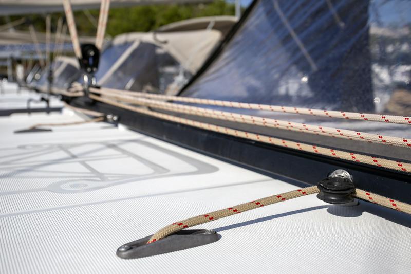 Book yachts online - sailboat - Dufour 520 Grand Large - Lateja - rent