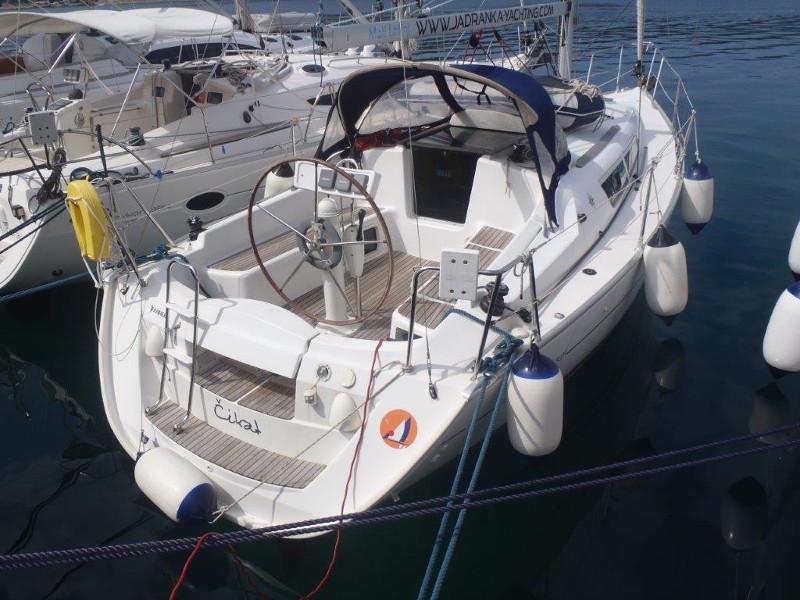 Book yachts online - sailboat - Sun Odyssey 32 i - Čikat - rent