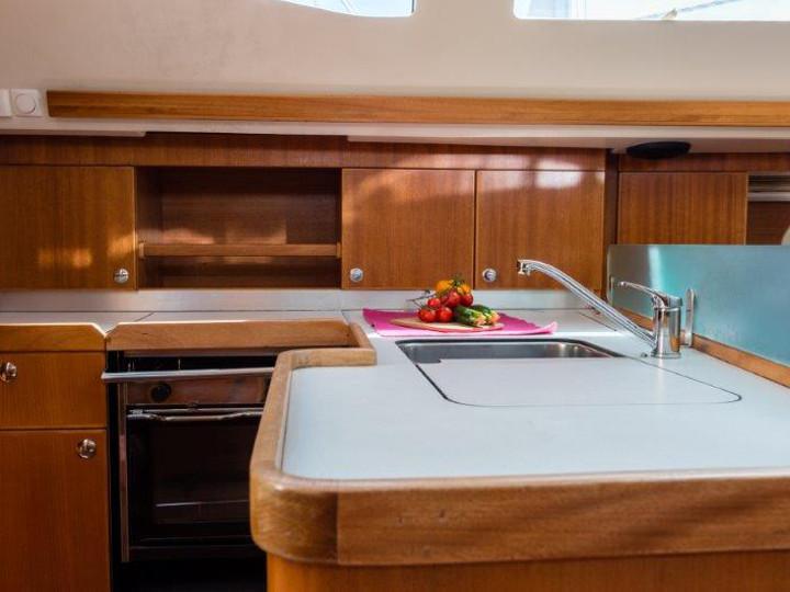 Book yachts online - sailboat - Elan 384 Impression - Aurora - rent