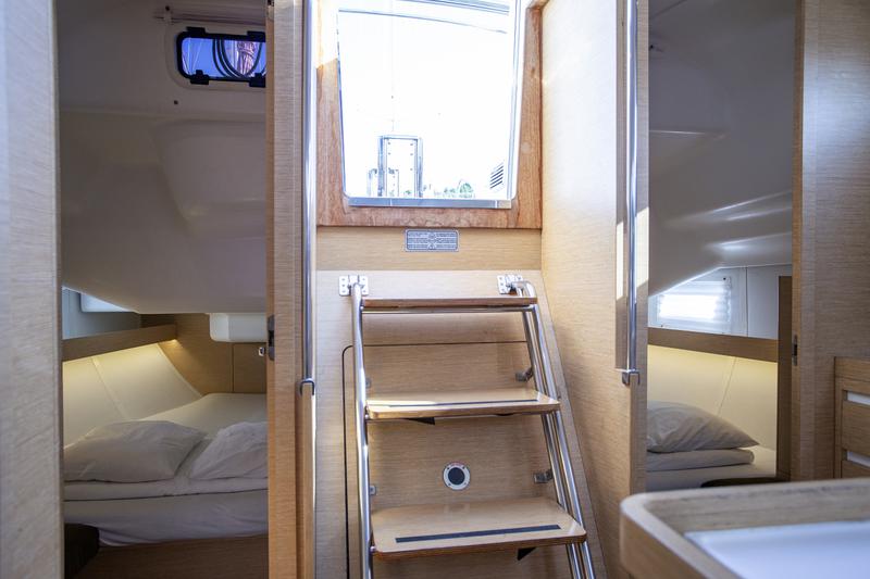 Book yachts online - sailboat - Elan 40 Impression - Silente - rent