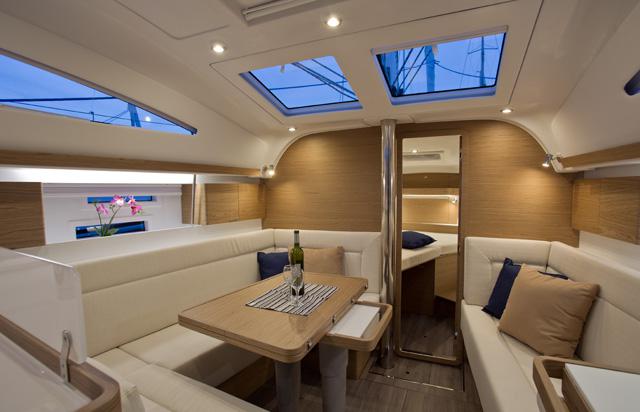 Book yachts online - sailboat - Elan 40 Impression - Silente - rent
