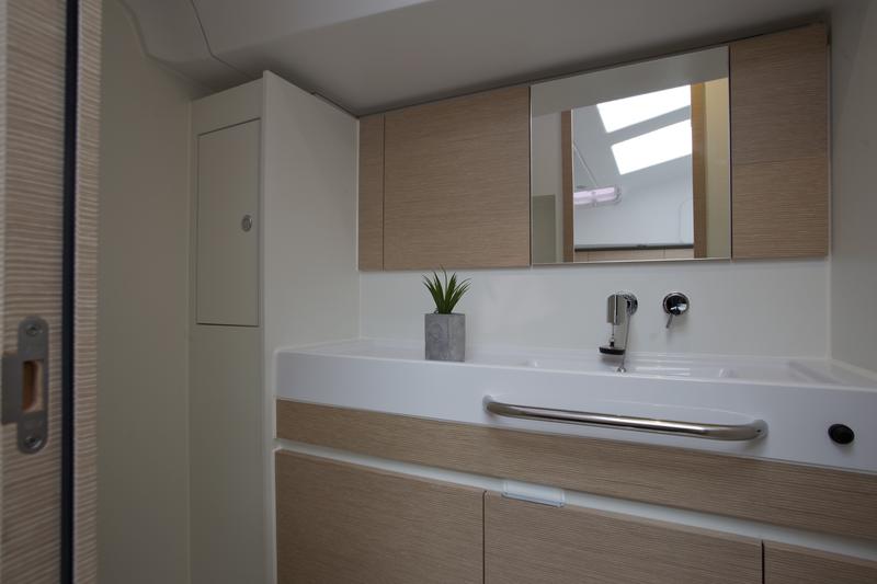 Book yachts online - sailboat - Elan 50 Impression - Vuschi - rent