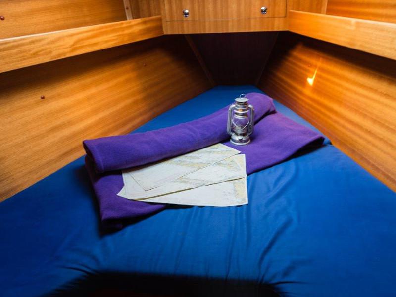 Book yachts online - sailboat - Elan 344 Impression - Helios - rent