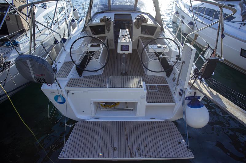 Book yachts online - sailboat - Dufour 360 Grand Large - Vanila - rent