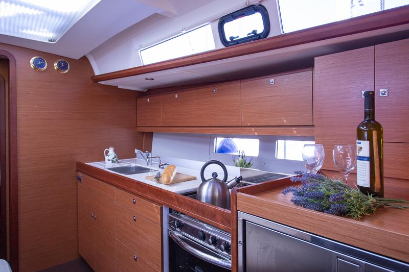 Book yachts online - sailboat - Dufour 460 Grand Large - Mincipesa - rent