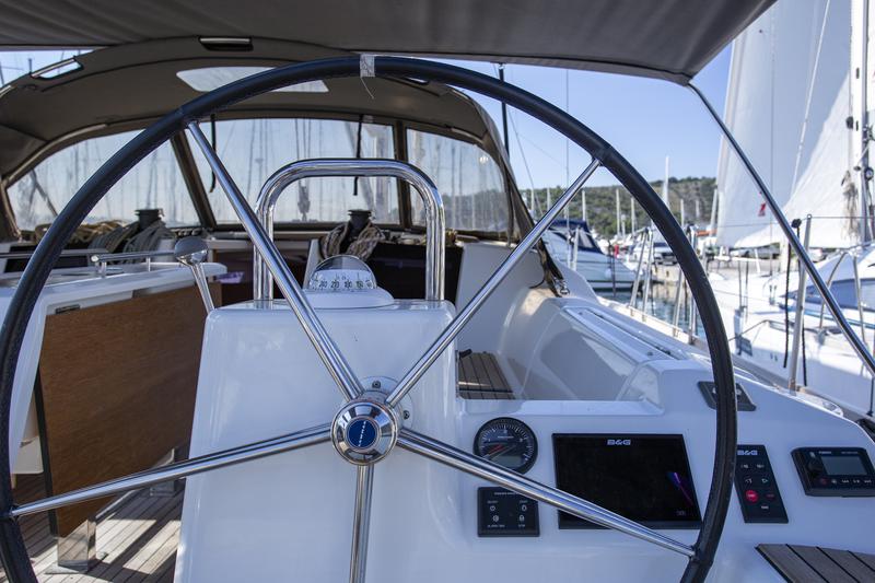 Book yachts online - sailboat - Dufour 460 Grand Large - Mincipesa - rent