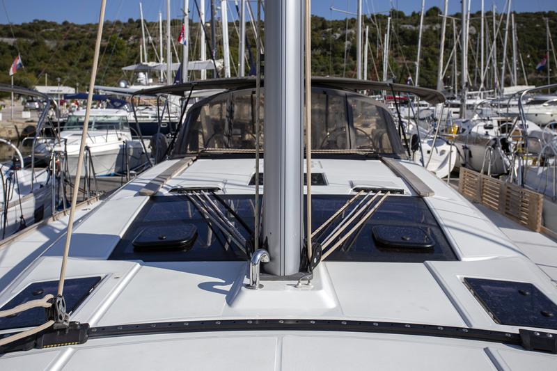 Book yachts online - sailboat - Dufour 460 Grand Large - Mincipesa - rent