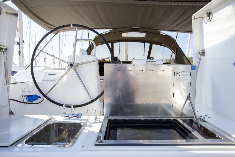 Book yachts online - sailboat - Dufour 460 Grand Large - Mincipesa - rent