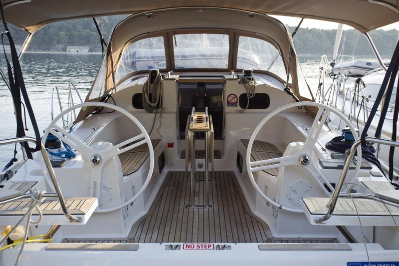 Book yachts online - sailboat - Elan 40 Impression - Laali - rent