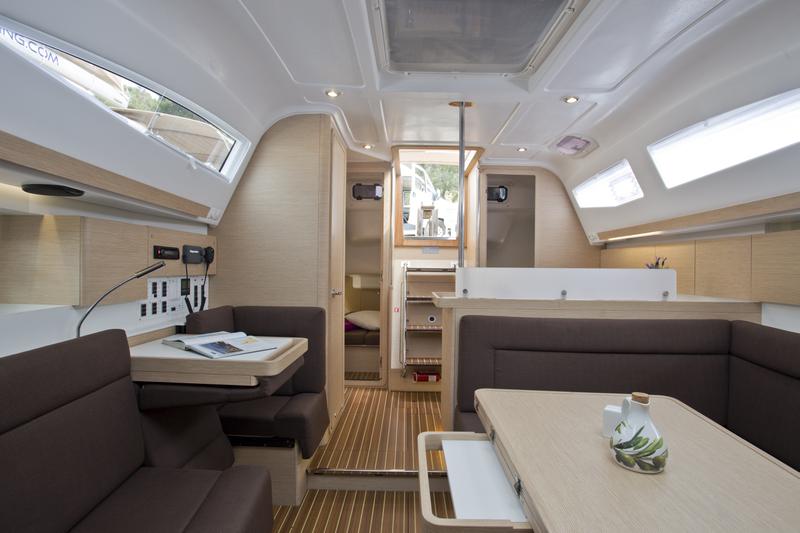 Book yachts online - sailboat - Elan 40 Impression - Laali - rent