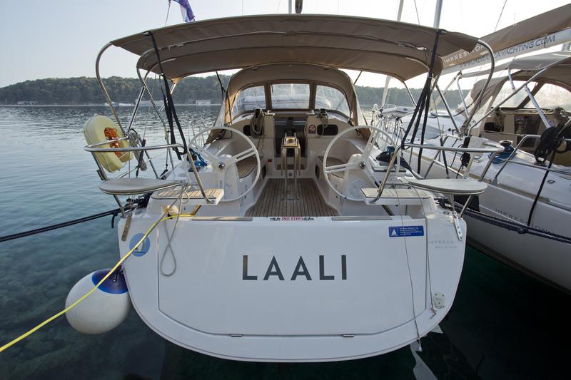 Book yachts online - sailboat - Elan 40 Impression - Laali - rent