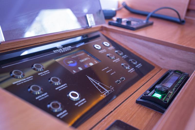 Book yachts online - sailboat - Dufour 412 Grand large - Skyra - rent