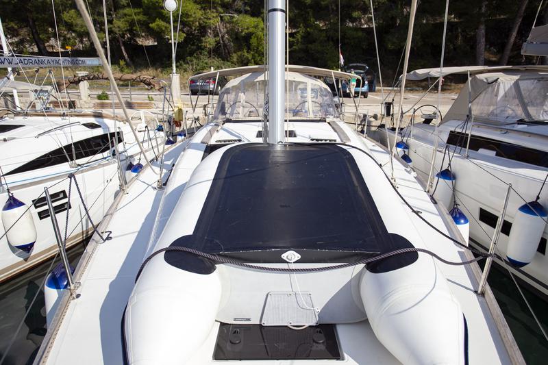 Book yachts online - sailboat - Dufour 412 Grand large - Skyra - rent