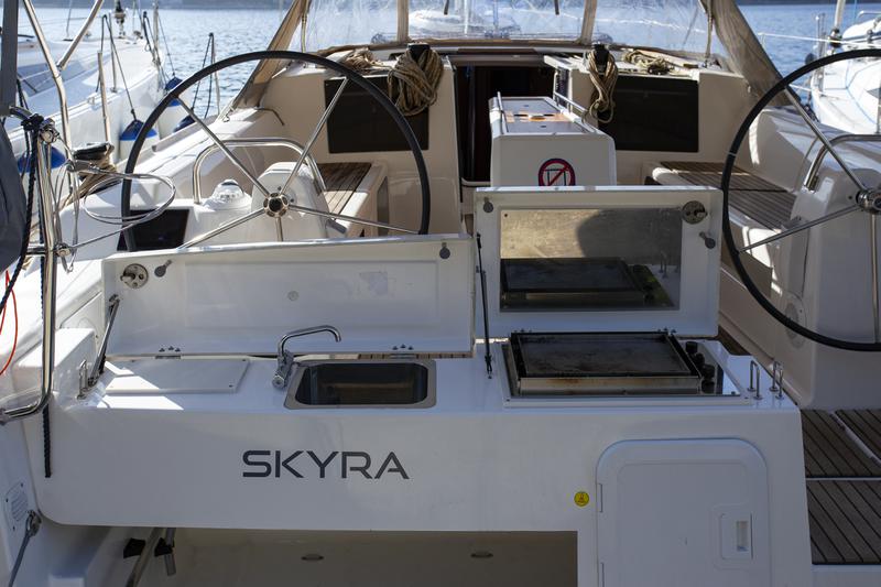 Book yachts online - sailboat - Dufour 412 Grand large - Skyra - rent