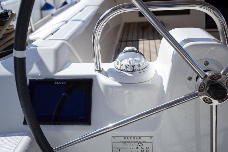 Book yachts online - sailboat - Dufour 412 Grand large - Skyra - rent