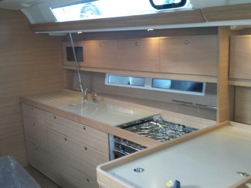 Book yachts online - sailboat - Dufour 450 GL - Eagle - rent