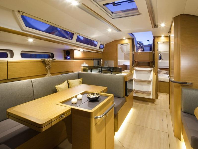 Book yachts online - sailboat - Sun Odyssey 409 - Kybele - rent