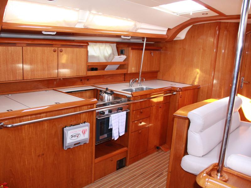 Book yachts online - sailboat - Sun Odyssey 49 - Altea - rent