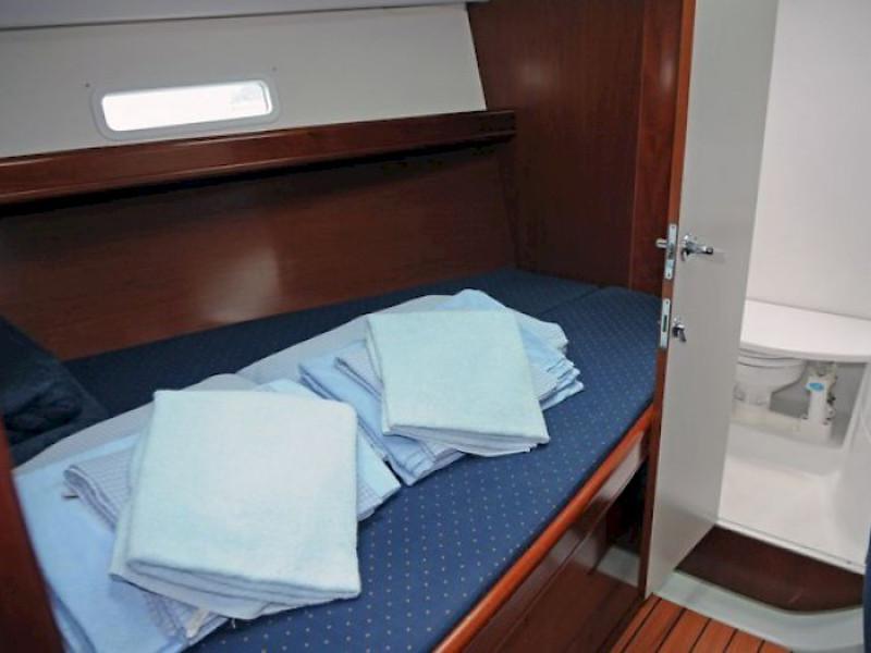 Book yachts online - sailboat - Oceanis 393 Clipper - Selina - rent