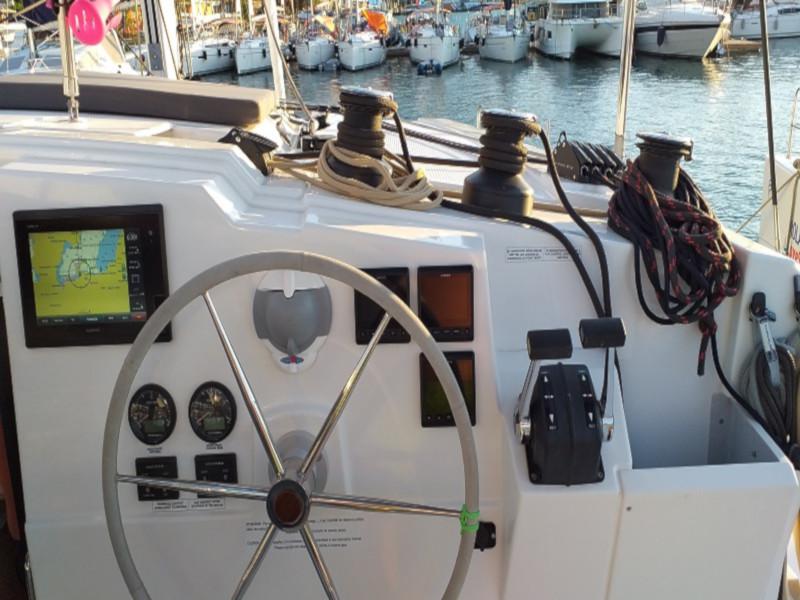 Book yachts online - catamaran - Lucia 40 - El Camino - rent