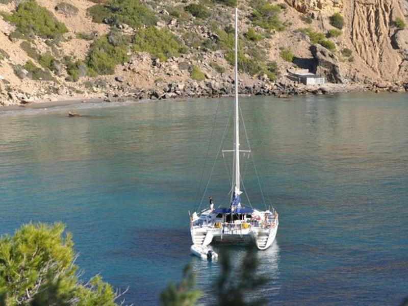 Book yachts online - catamaran - Lagoon 560 - Blue Ocean - rent