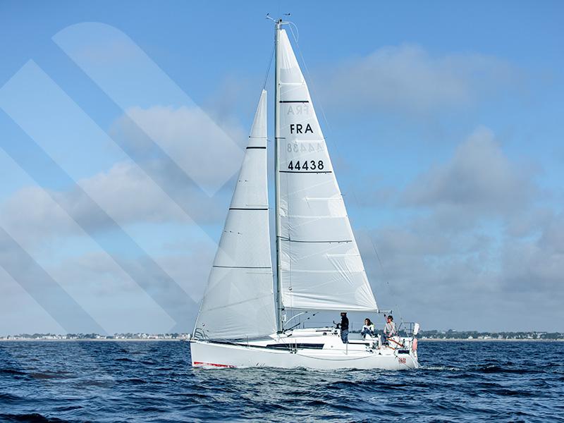 Book yachts online - sailboat - Sun Fast 3200 - R2D2 - rent