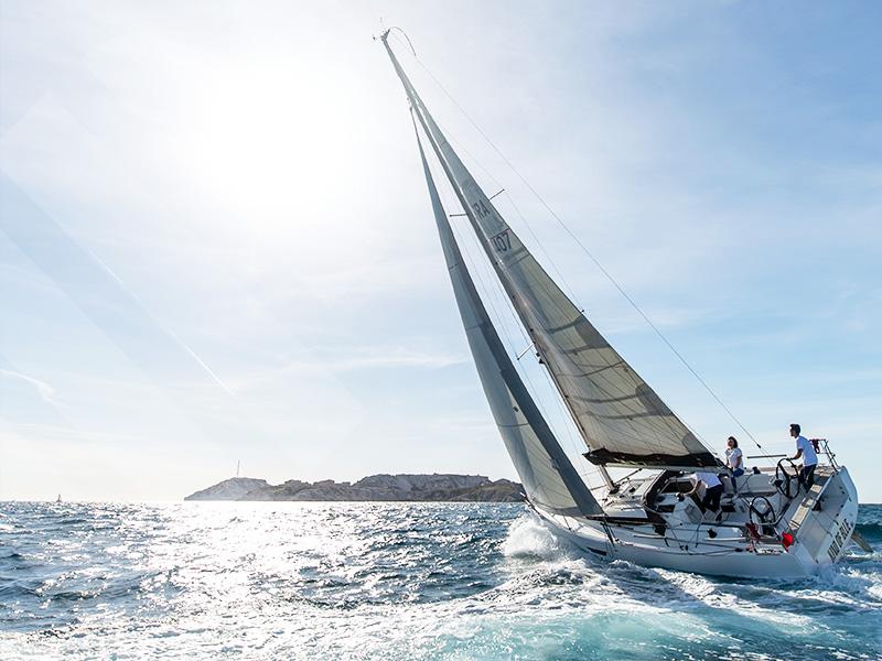 Book yachts online - sailboat - Elan S3 - Kind of Blue - rent