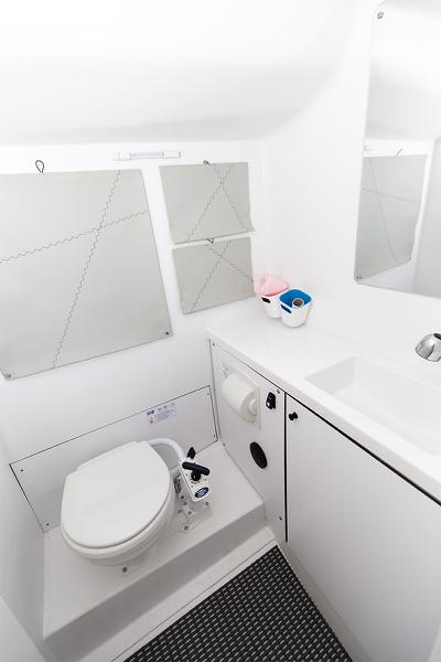 Book yachts online - sailboat - Pogo 36 - Spicy - rent