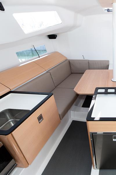 Book yachts online - sailboat - Pogo 36 - Spicy - rent