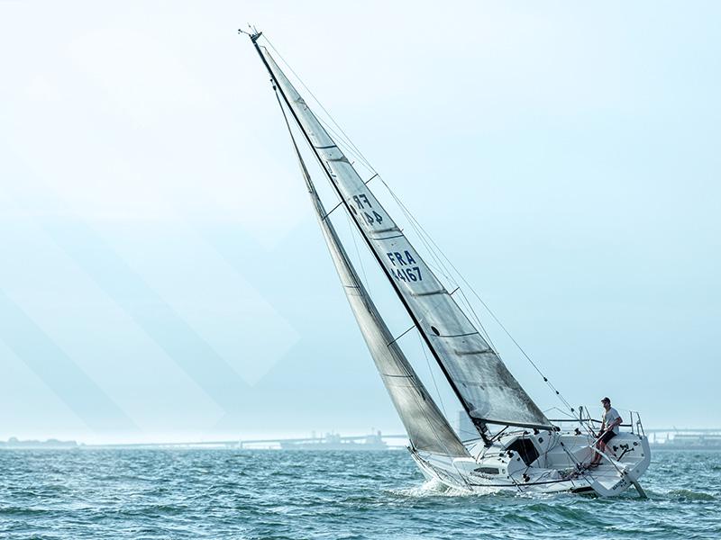 Book yachts online - sailboat - J 88 - Mauka - rent