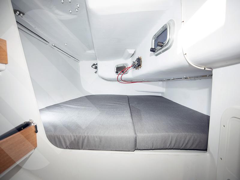 Book yachts online - sailboat - MMW 33 - Cipango - rent