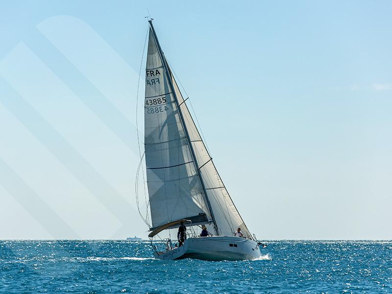Book yachts online - sailboat - Grand Soleil 43 - Jabadao - rent